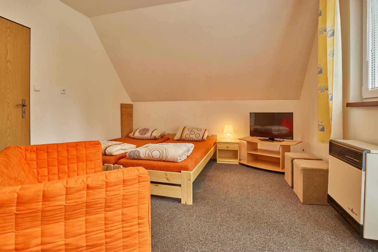 Camp Dolce Hotel Trutnov Ngoại thất bức ảnh