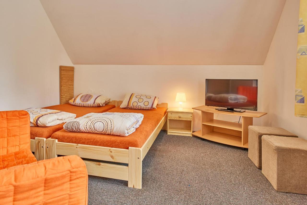 Camp Dolce Hotel Trutnov Ngoại thất bức ảnh