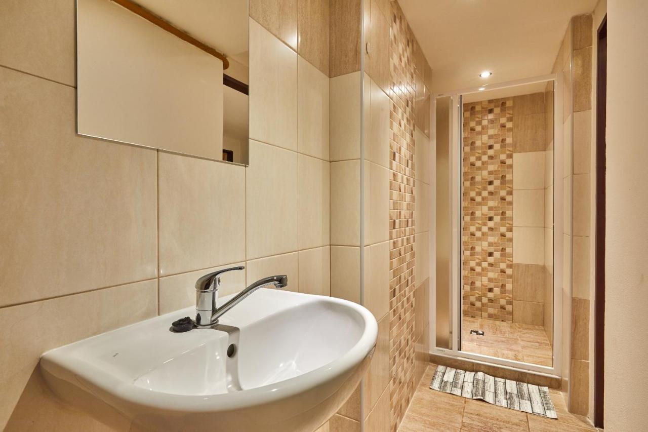 Camp Dolce Hotel Trutnov Ngoại thất bức ảnh